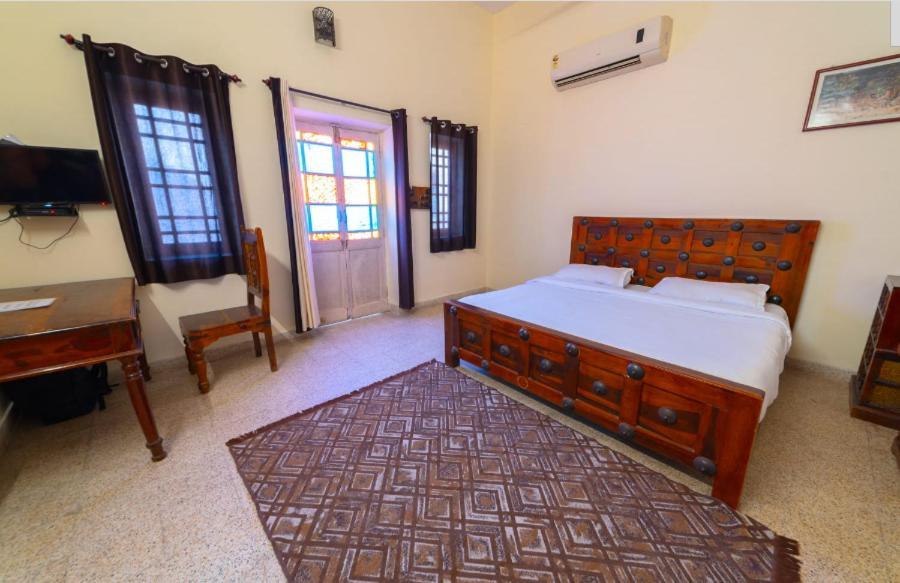 Sisodia Hotel & Resorts จ๊อดปูร์ ภายนอก รูปภาพ