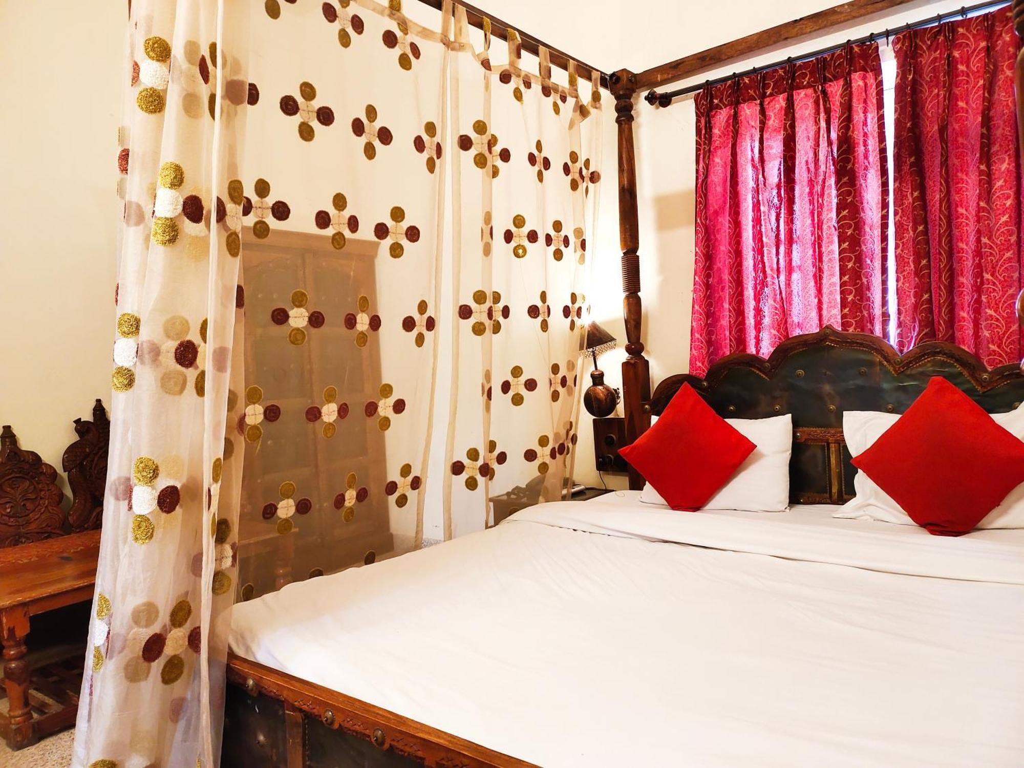 Sisodia Hotel & Resorts จ๊อดปูร์ ภายนอก รูปภาพ