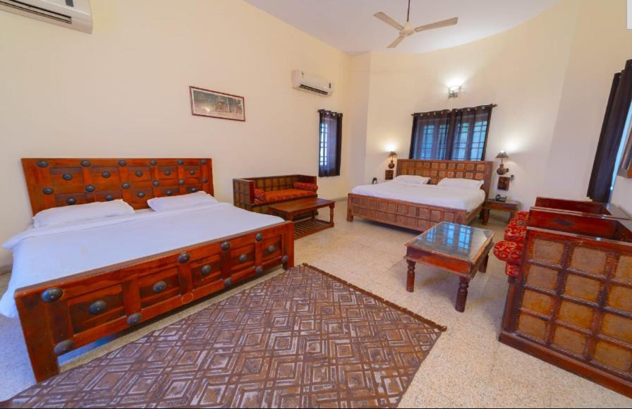 Sisodia Hotel & Resorts จ๊อดปูร์ ภายนอก รูปภาพ